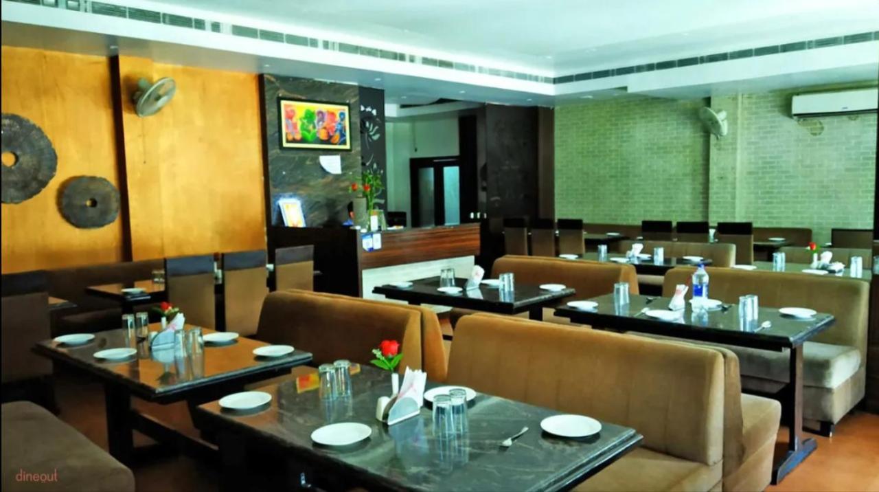 Babian Inn Lucknow Exterior photo